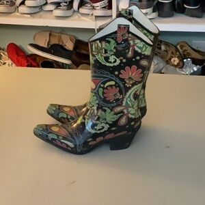 woman’s CORKYS rain boots